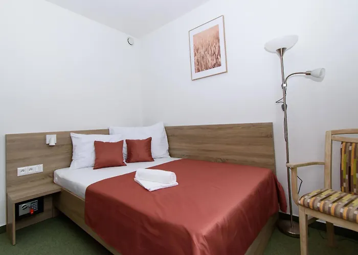Solid Gold Garni Hotel Malacky