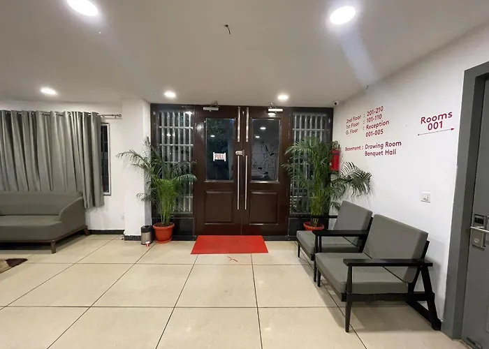 Citylights Townhouse Prayagraj