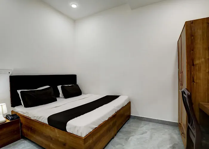 Play Rooms - Couple Friendly Delta II Greater Noida