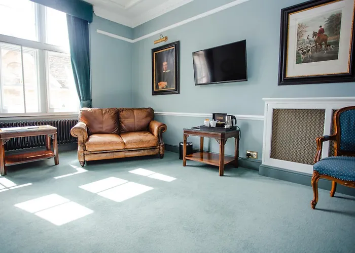 The Snooty Fox Hotel Tetbury