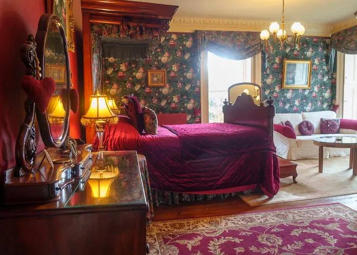 Harrisons Hall Bed & Breakfast Mold