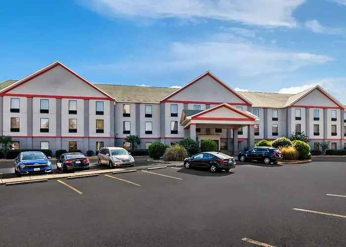 Red Roof Plus+ & Suites Atlanta Airport South College Park