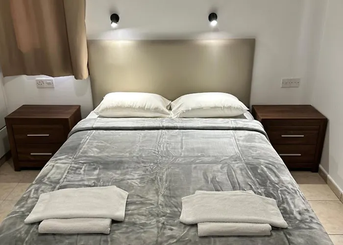 New York Plaza Hotel Apartments Paphos