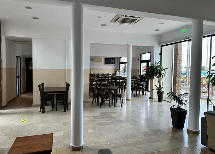 New York Plaza Hotel Apartments Paphos