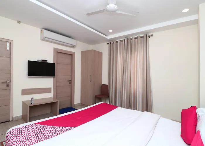 Collection O Haldwani Formerly City Square Hotel