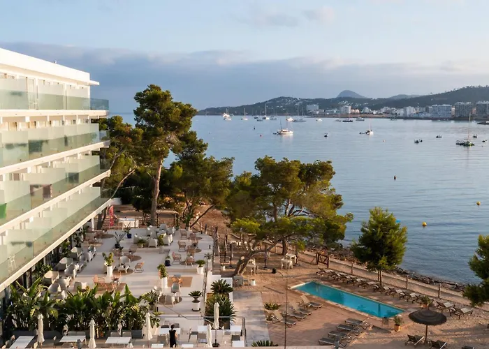 Els Pins Resort & Spa - Emar Hotels San Antonio 