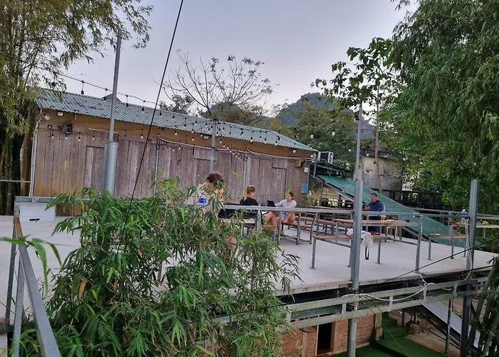 Hahaland Hotel Phong Nha