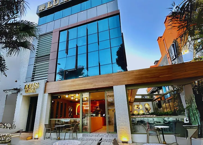 Luis Otel İzmir