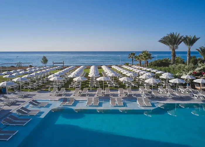 Hotel Atlantica Sungarden Park à Ayía Nápa