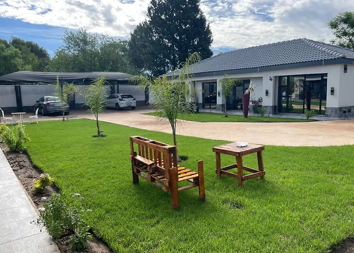 Rabi'S Guesthouse Mafikeng