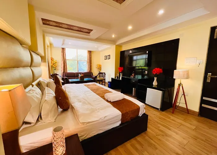 The Reo Twist, Haridwar Hotel