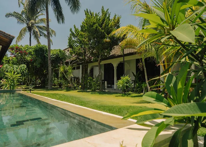 The Confidential Mandalika - Sea Front Hotel - New Starlink 70Mbps Wifi - Free Gym Access Kuta 