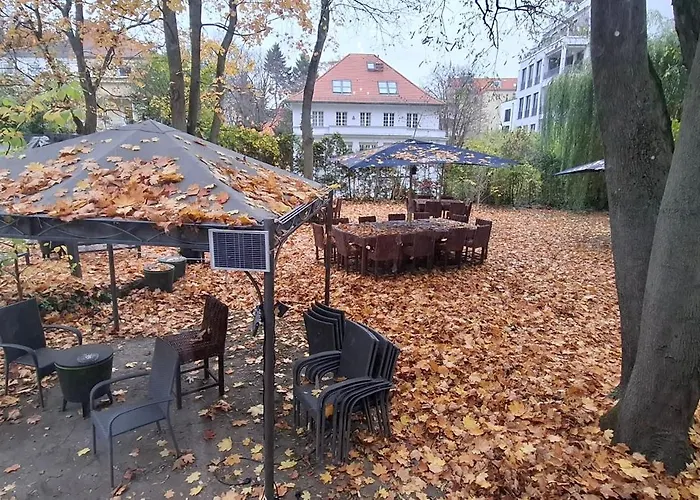 Bed and Breakfast King David Garden Berlin