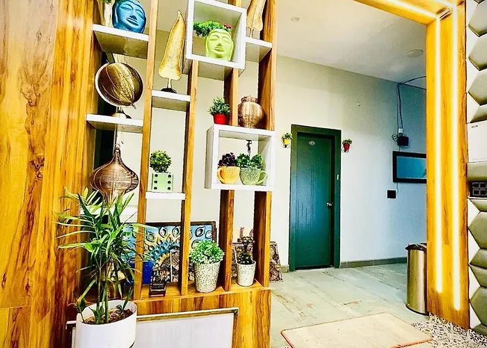 Hotel Lotus Inn Mathura