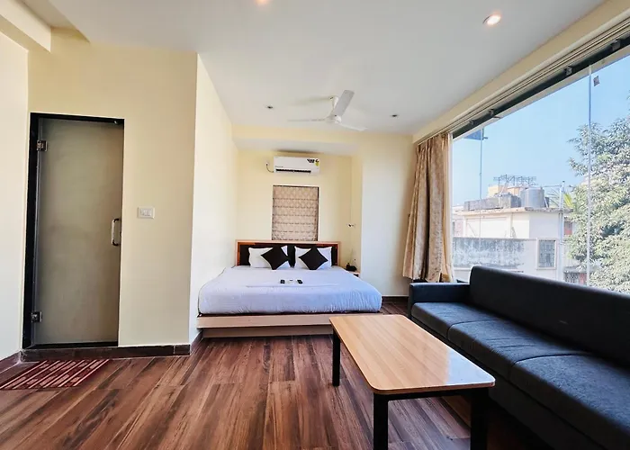 Golden Square - Kolkata Airport Hotel