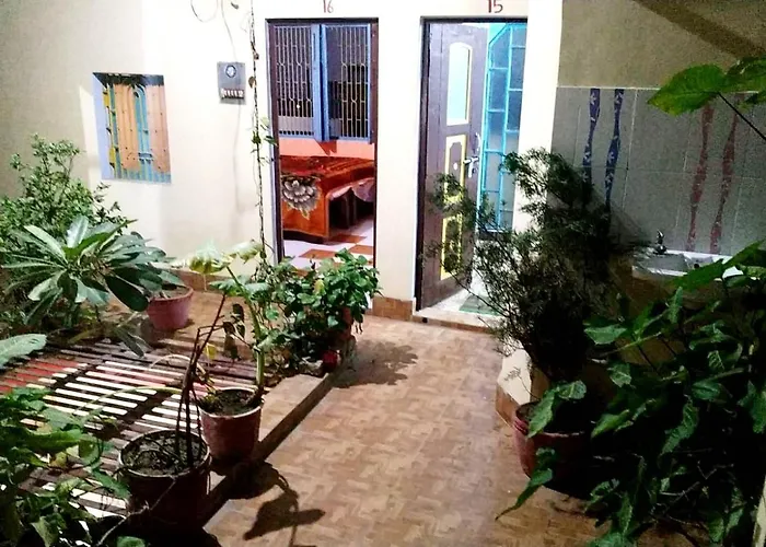 Tiwari Palace Modern Vision Guest House Varanasi