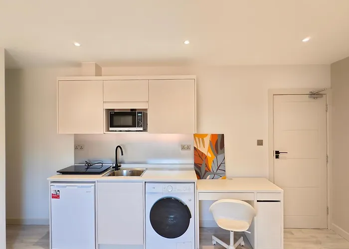 Morden Stratford Studio 1 London