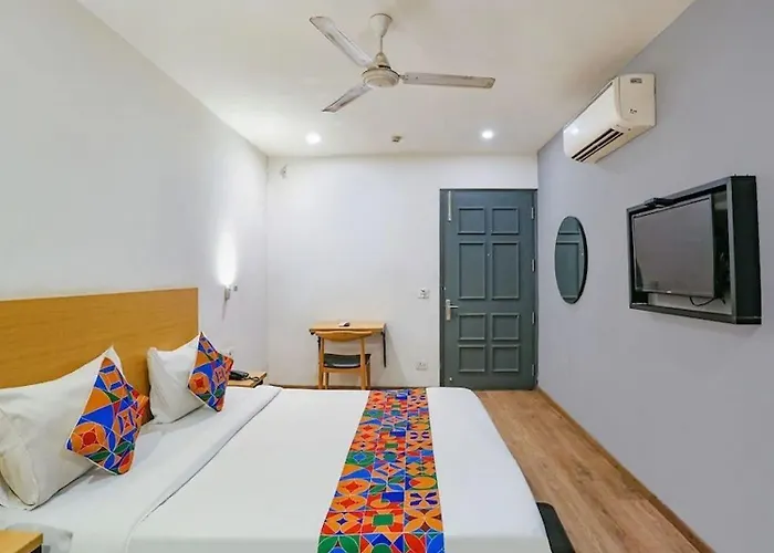 Hotel Fab Green Inn New Delhi