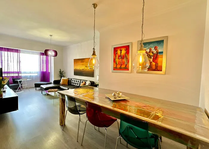 HostiGuest CoLiving León y Castillo Las Palmas de Gran Canaria