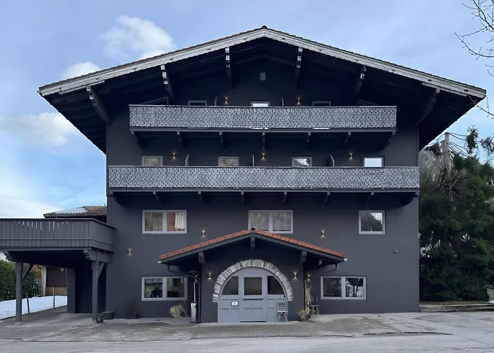 Two Brothers Inn Pertisau