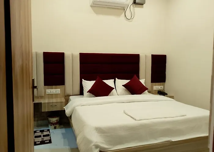 Hotel Lr Delite Inn Mathura