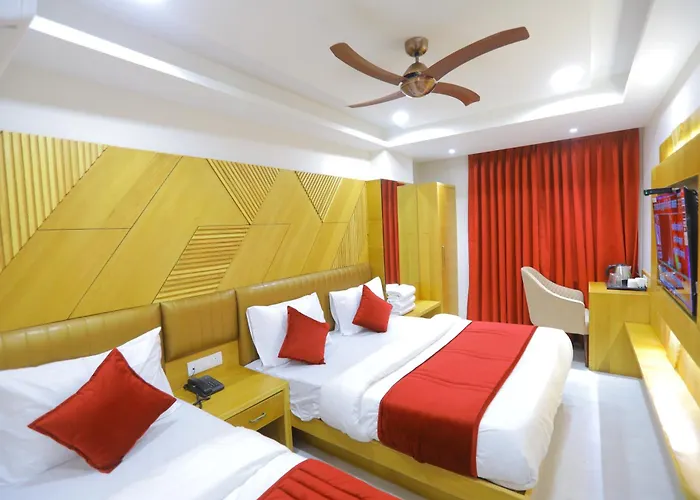 Hotel Glitz - Walk In From New Delhi Railway Station