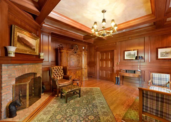 Hannum House Skaneateles