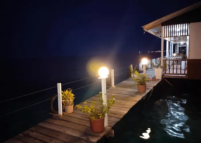 Bihing Angan Water Chalet Semporna