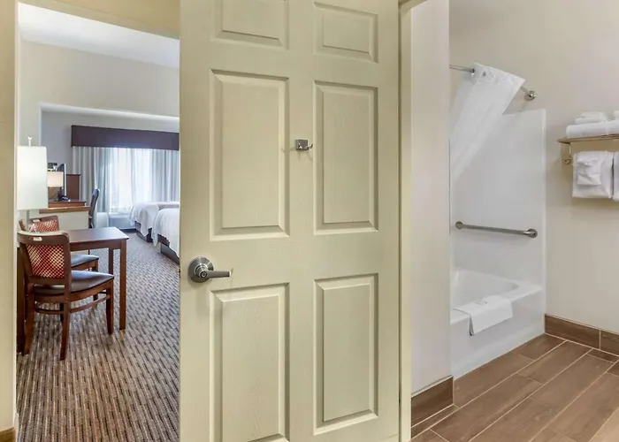 Quality Inn & Suites University Fort Collins
