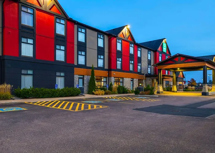 Quality Inn & Suites Petawawa