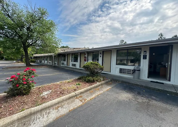 Amerivu Inn & Suites-Extended Stay Aberdeen