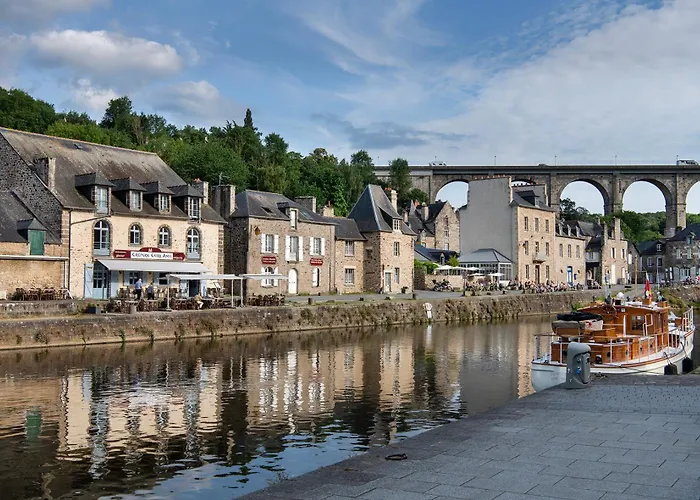 Résidence Services Séniors - Domitys Les Jardins d'Ahna Dinan