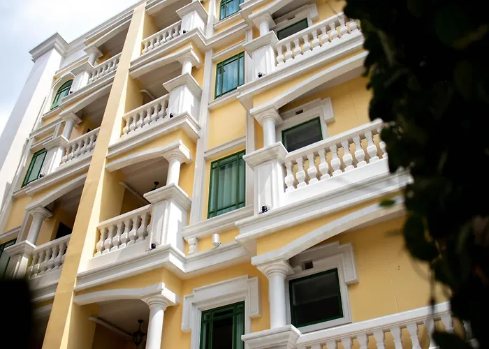 Siri Grand Bangkok Hotel