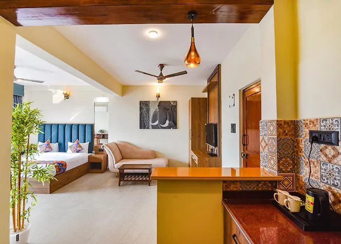 Jingle Tree Resort In Arambol
