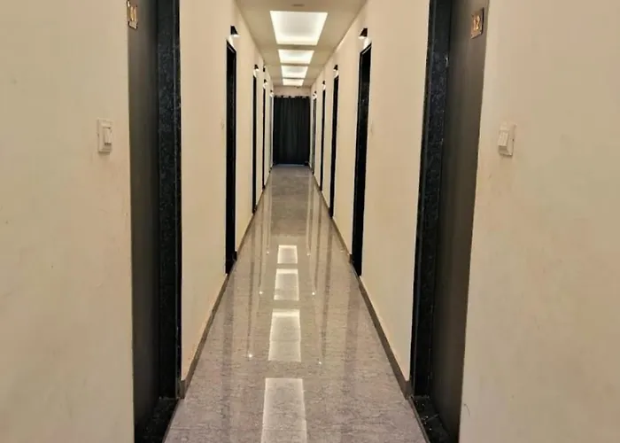 Hotel Shiv Mangalam Near Kashi Vishwanath Tample Varanasi