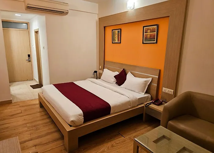 Hotel Crown Palace Prayagraj