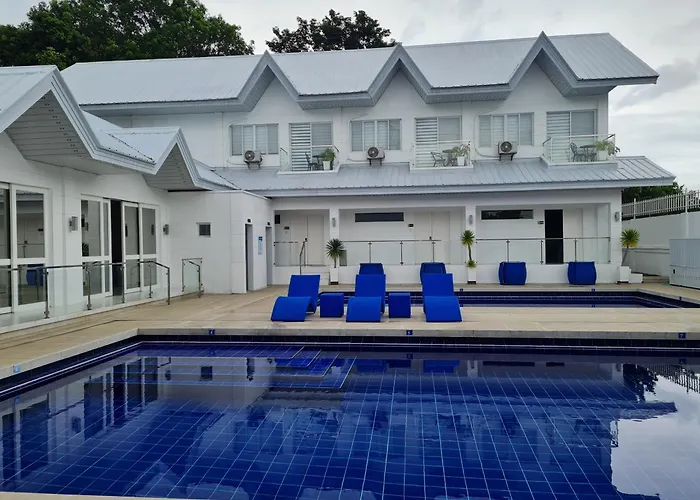 Blu Serenity Villas & Hotel By Sms Hospitality Los Banos 