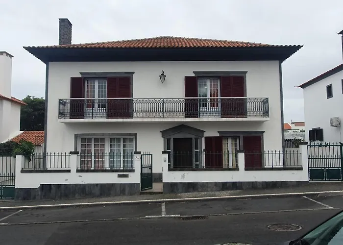 Vitorino De Nemesio Guesthouse Ponta Delgada