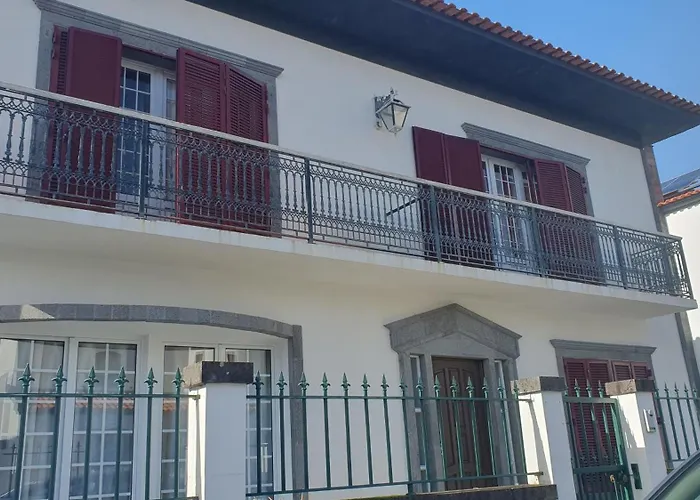 Vitorino De Nemesio Guesthouse Ponta Delgada