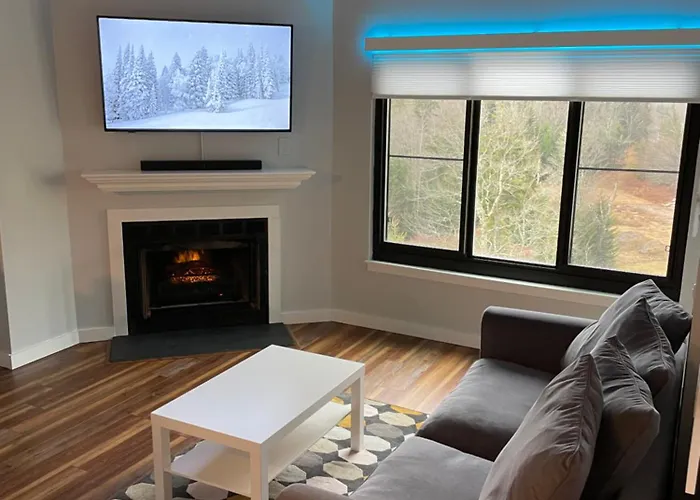 Modern Condo With Ski In & Ski Out - Silver Creek Lodge, Snowshoe