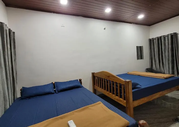 Golden Bright Hotel Gokarna 