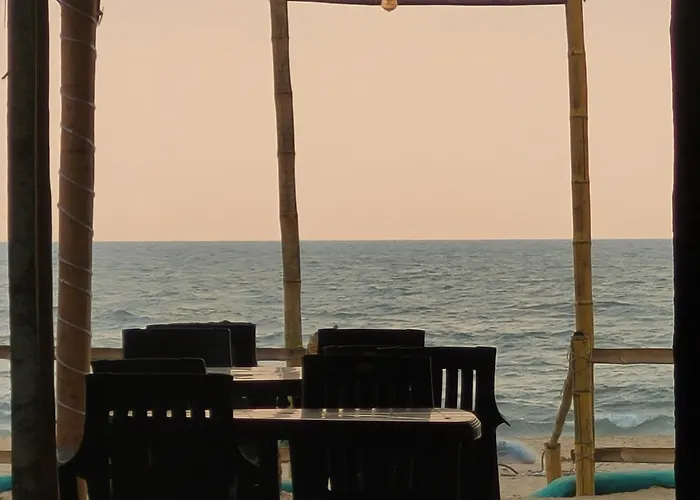 Golden Bright Hotel Gokarna 