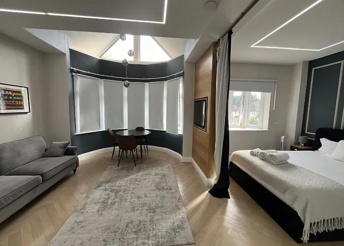 London Studios And Suites Harrow