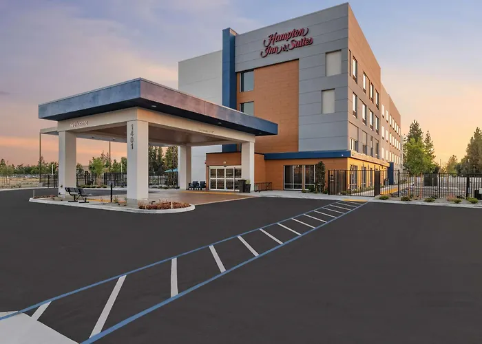 Hampton Inn&Suites Bakersfield Central