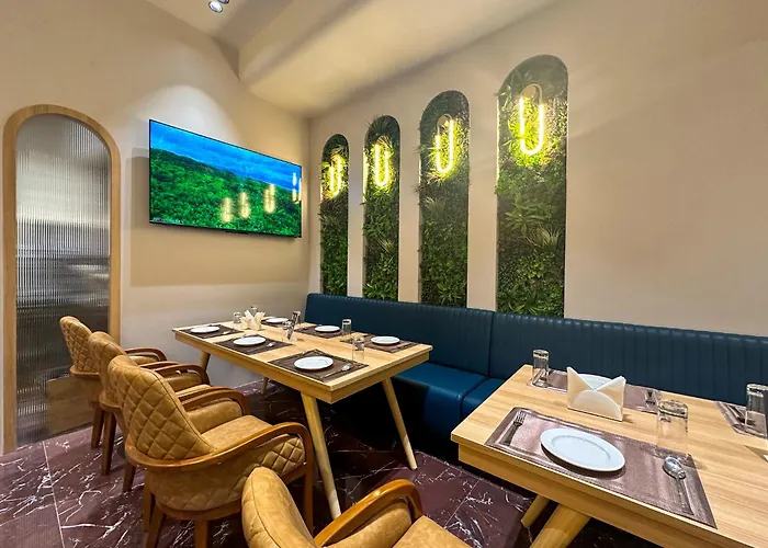 Hotel Park Royal Dwarka 