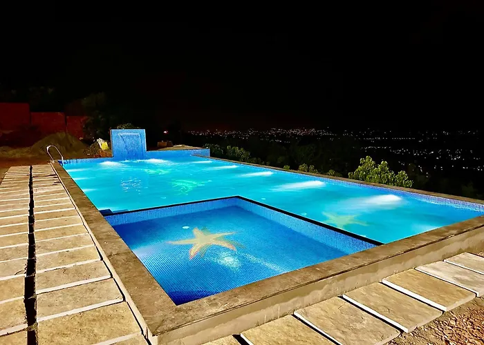 Silent Villa Valley View Room Panhala