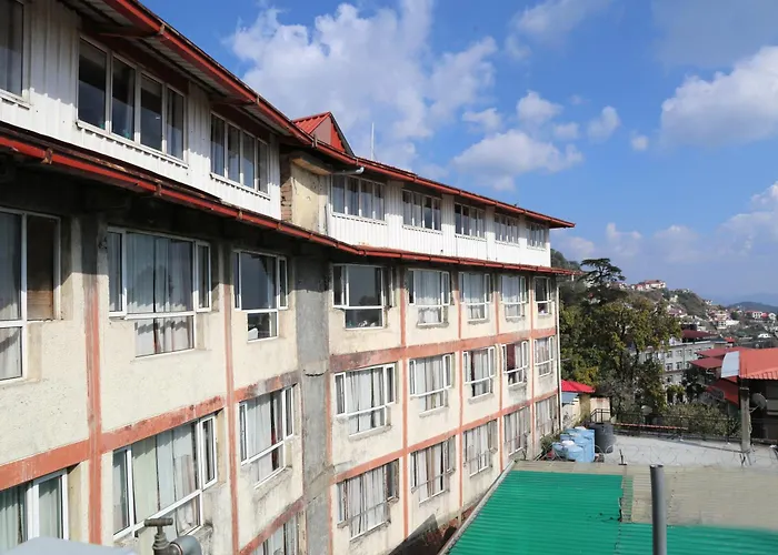 Hotel Royal Queen - Mall Road Mussoorie