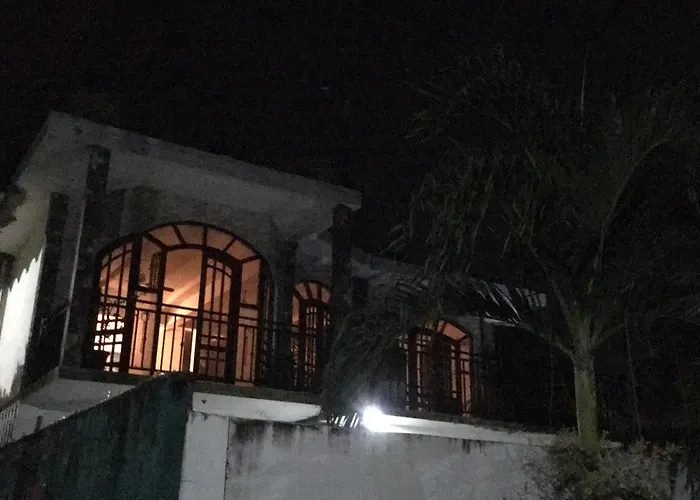 Moon Deck Villa Katunayaka