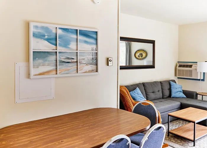 Coral Villa @ The Reef Chincoteague