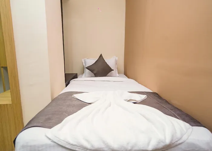 Hotel Middleton Nxt Bhubaneswar